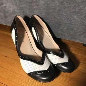 Black and White Chelsea Crew - Emma - Retro Pumps